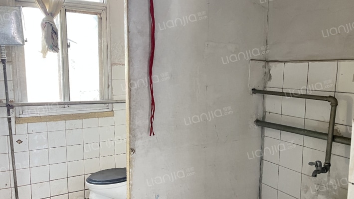 南关 独门独院 可以过户 商品房-卫生间B