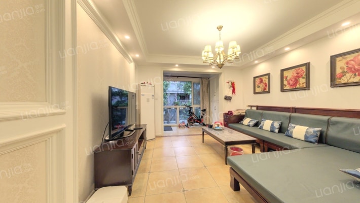 艺锦湾二期二手房实景图