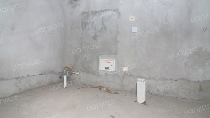 京港澳高速出口优质别墅，小区环境优雅，物业管理完善-卫生间A