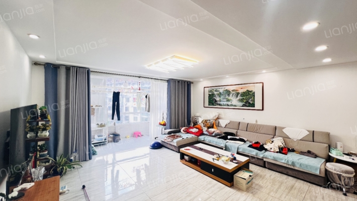 聚龍家園二手房实景图