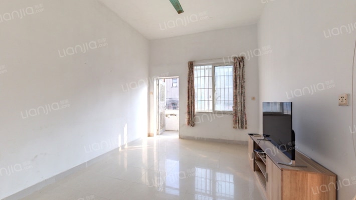 侨联社区新城区二手房实景图