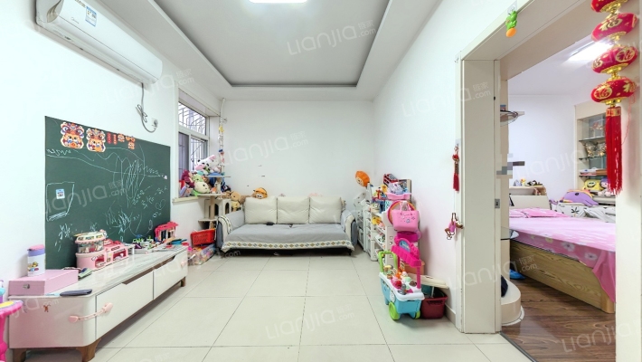 梁府小区一区二手房实景图