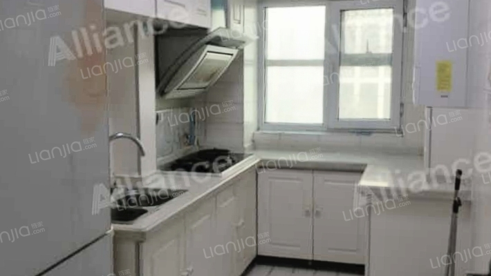 南北通透 中间楼层采光好 视野开阔 配套齐 人车分流-厨房