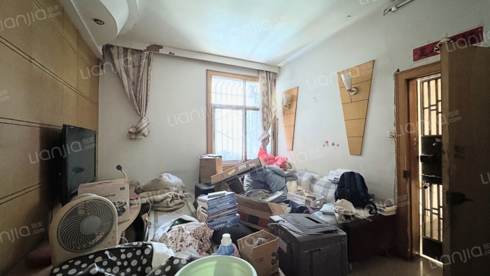 水电宿舍二手房实景图