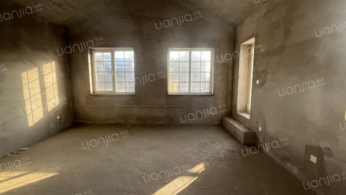 4A级高尔夫别墅区万亩大盘天然氧吧 边户类独栋大院子-多功能间