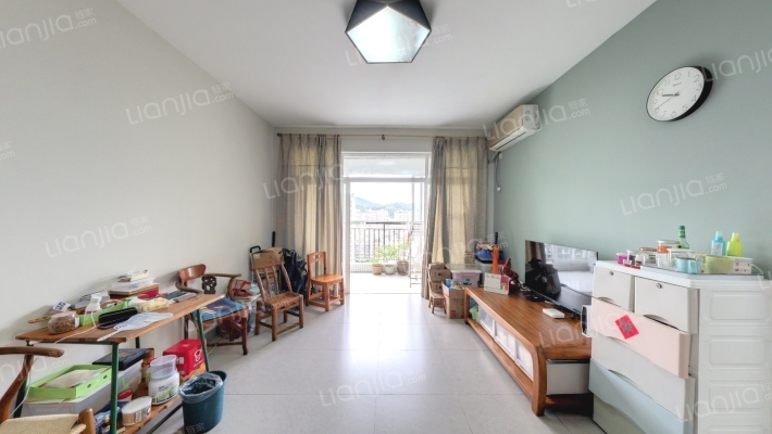 康泰新苑二手房实景图