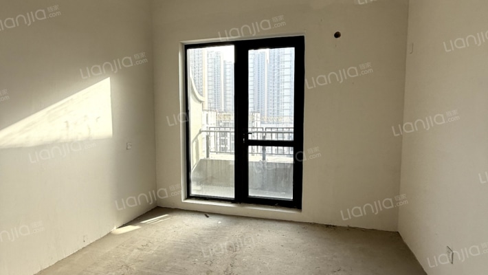 鸿坤理想尔湾 4室2厅 南 北-卧室C