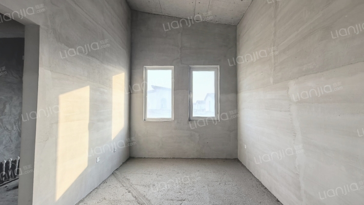 4A级高尔夫别墅景区，联排别墅私人庭院。-卧室C