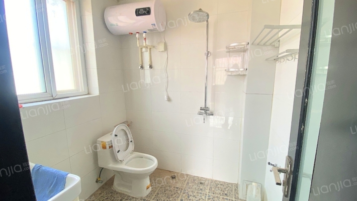 双语旁，独栋，满五，不唯一，位置好，购物方便，-卫生间C