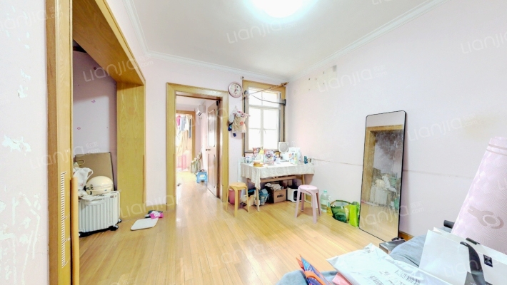 银都新村(8至10区)二手房实景图