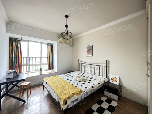 合租·锦绣北滨 3居室 西南卧