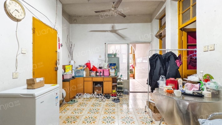 鼓屏路机关事务管理局单位宿舍二手房实景图