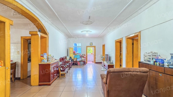 新建县环湖路二手房实景图