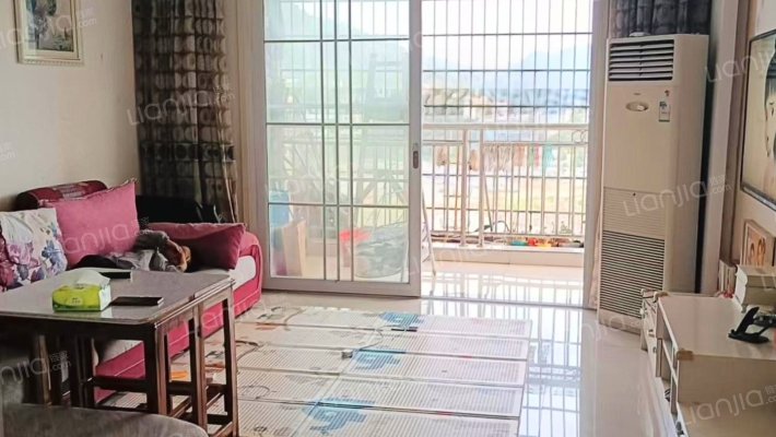 山水豪庭二手房实景图