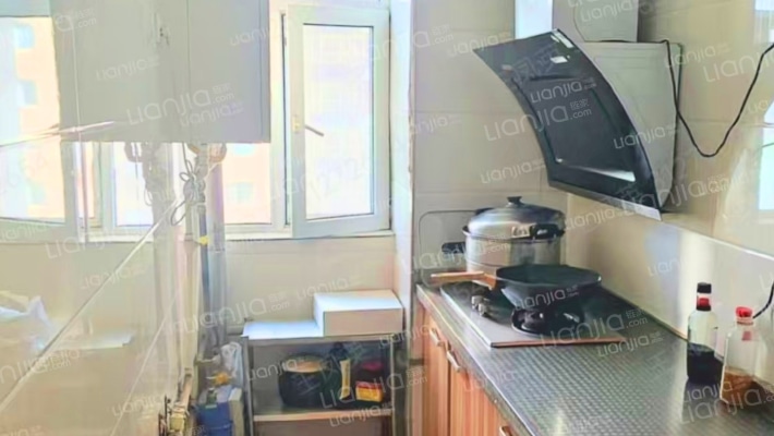 金阳瑞景，好房源，环境好，交通便利。-厨房