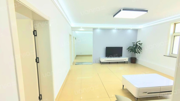 宝润花园小区二手房实景图