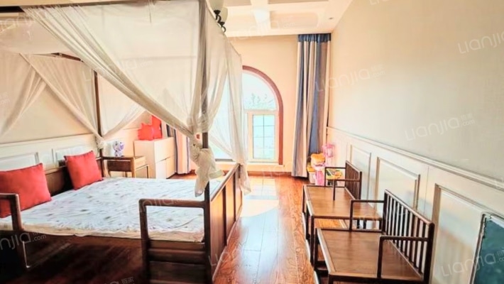 精装修 大院子 柏林顿水郡 独栋别墅 高品质的选择-卧室B