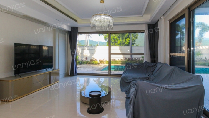 亚龙湾·龙溪悦墅二手房实景图