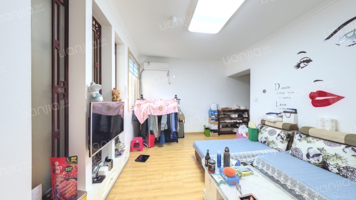 温泉花园小区一期二手房实景图