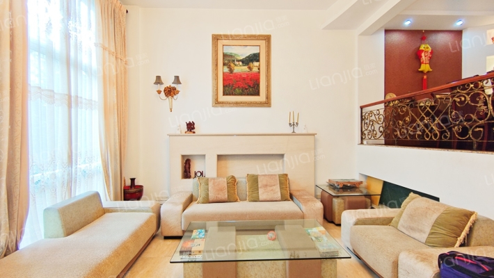 山姆小镇二手房实景图