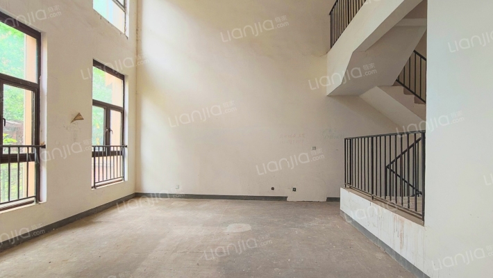 联发瞰青墅二手房实景图