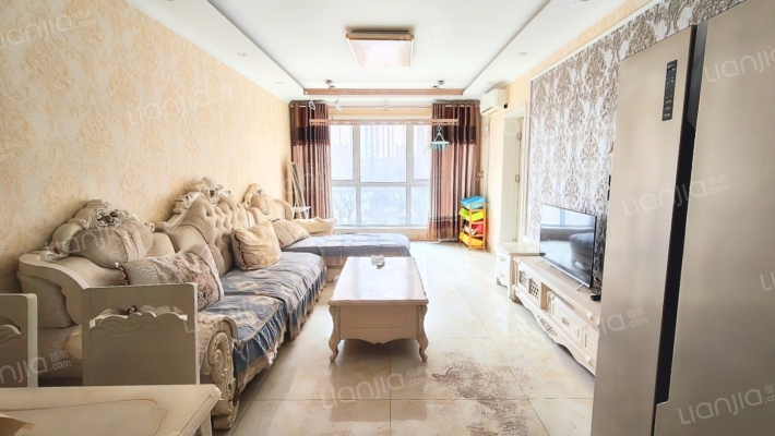 琉璃河检查站旁  三利一期 精装两居 百米楼间距-客厅