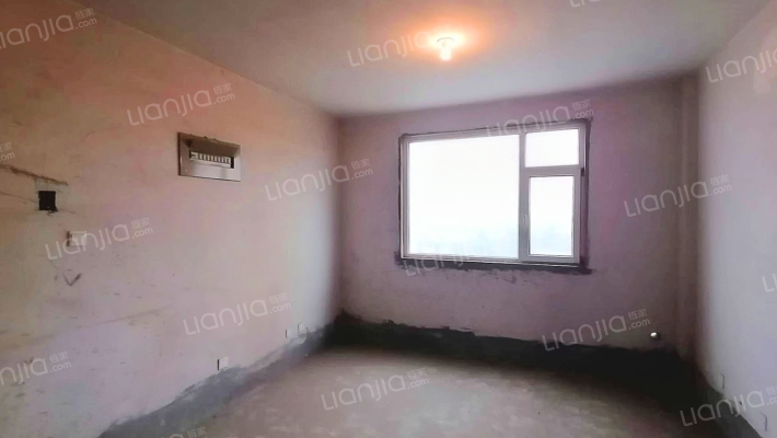 荣利家园二手房实景图