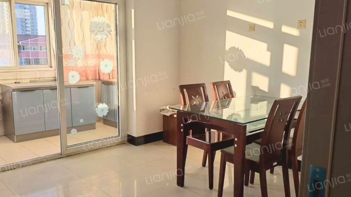 近宜佳旺广场 东西通透 交通便利的三居室-厨房