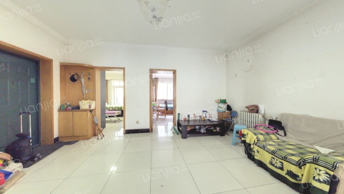 建行家属楼二手房实景图