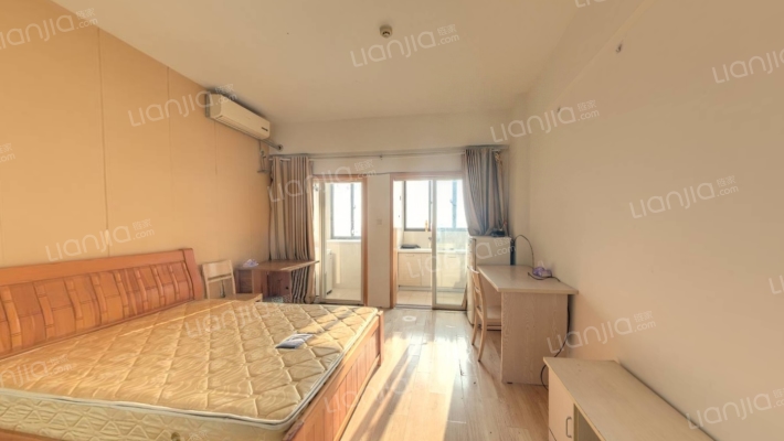 宝龙公寓二手房实景图