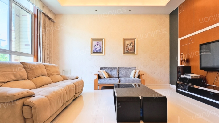 依水佳苑东区二手房实景图