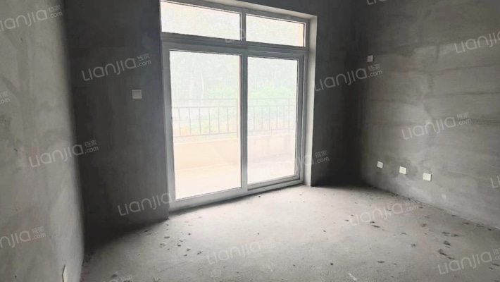 满五唯一别墅前后带小院，地上三层带露台-卧室B