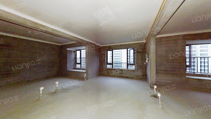 铂悦花园二手房实景图