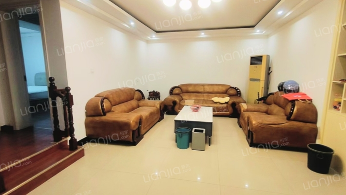 中央花园二手房实景图