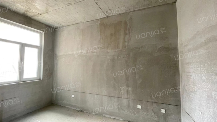 60平花园 257.58平 经典户型 随时看房 房本满2年毛坯-卧室A