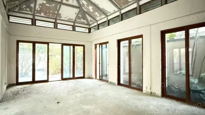 绿城蓝湾小镇·新月墅二手房实景图