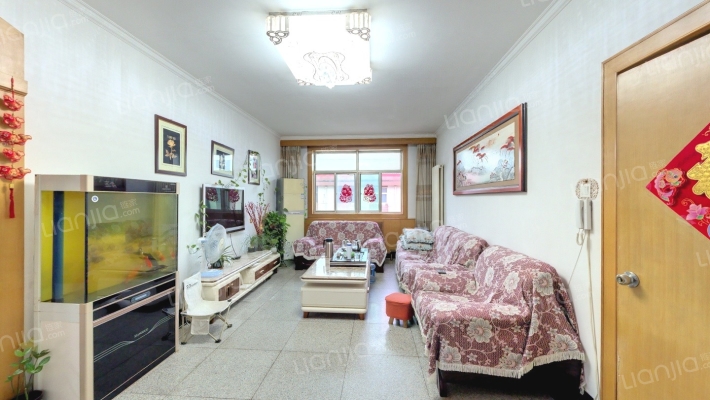 繁荣路156号院二手房实景图