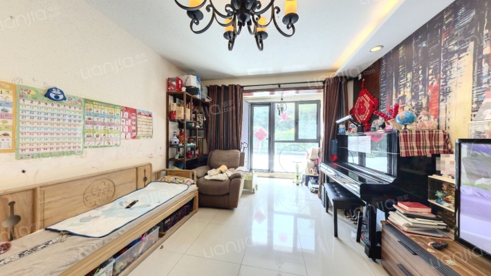 恒盛波尔多小镇北区二手房实景图