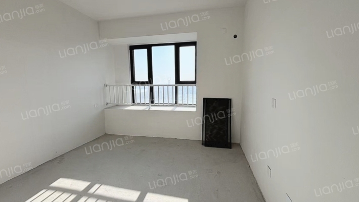 小区人车分流   环境优美    户型方正-卧室C