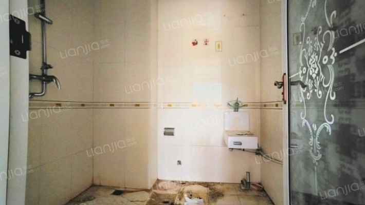 国富嘉园 大平层  双卫  南北通透  满五-卫生间