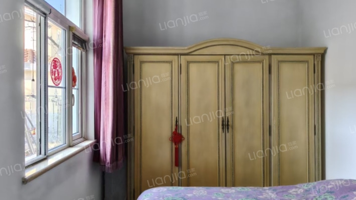 急售琉璃湖精装大独栋别墅，价格美丽-卧室A