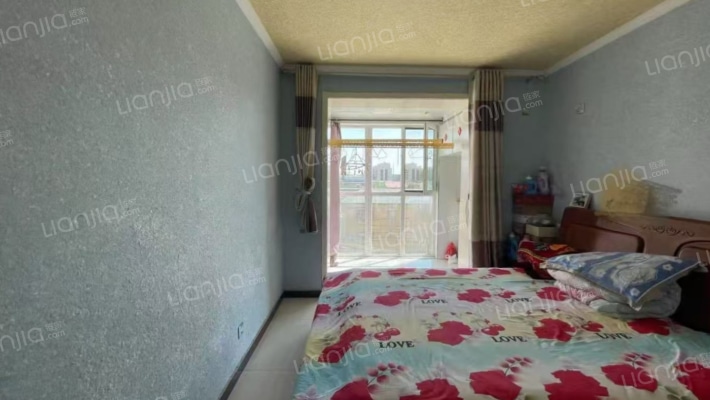 青花府南北通透两居室 精装修采光无遮挡-卧室A