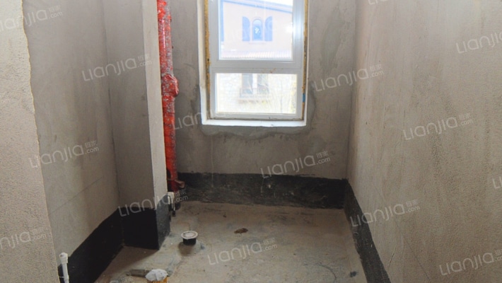 京都颐和城 5室2厅 南 北-卫生间E