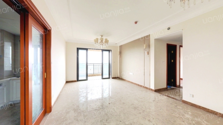 恒大金碧天下三期二手房实景图