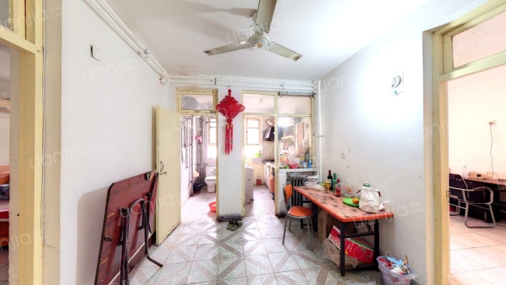 市二院宿舍二手房实景图