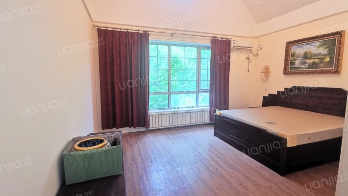 南北通透5居.上下两层.格局好.户型方正.适合1家3代人-卧室B