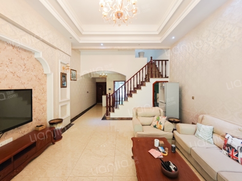 整租·逸翠庄园一期 5室2厅 南