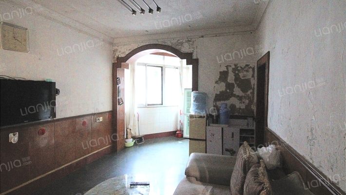 新亚街114号二手房实景图