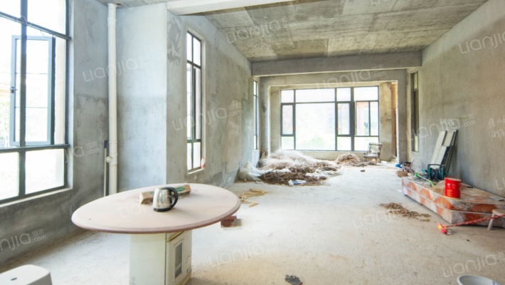 长春湖一号二手房实景图