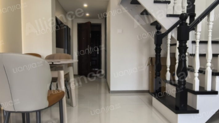 公园8090 3室2厅 南-餐厅